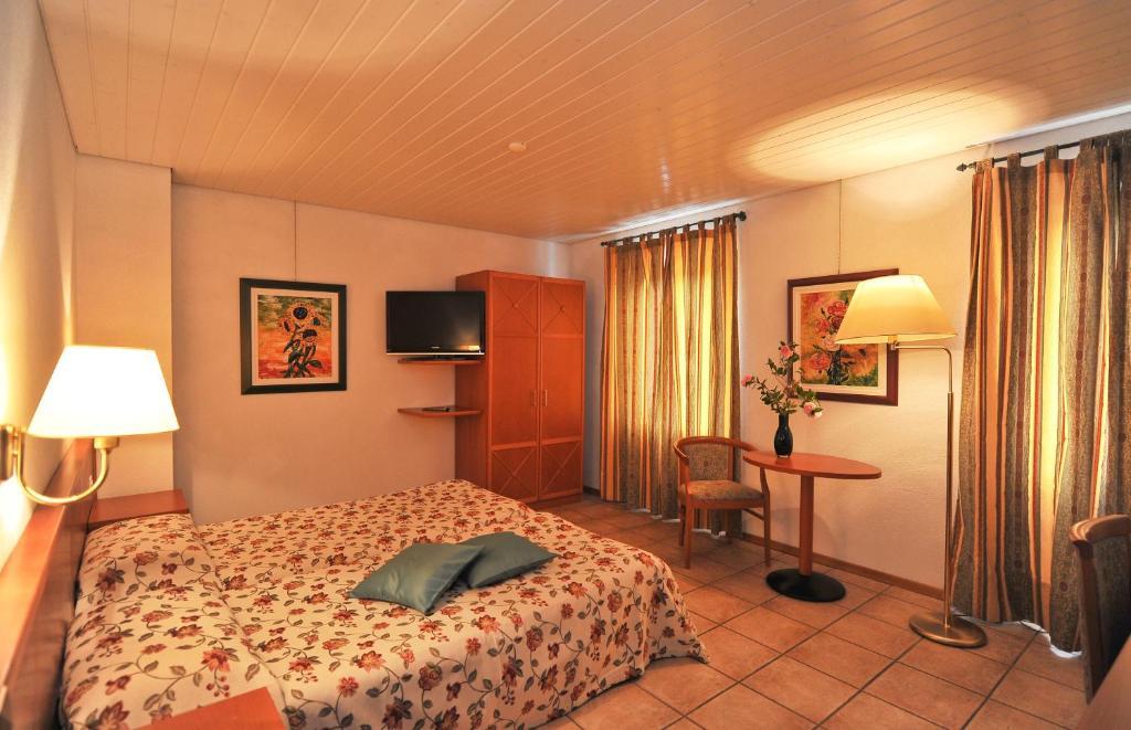 Hotel Ristorante Grotto Serta Lamone Εξωτερικό φωτογραφία