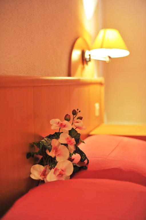 Hotel Ristorante Grotto Serta Lamone Εξωτερικό φωτογραφία